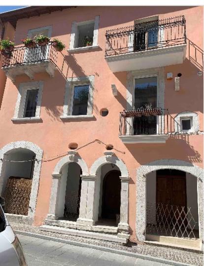 Apartamento A Casa Di Rocco Castel Di Sangro Exterior foto